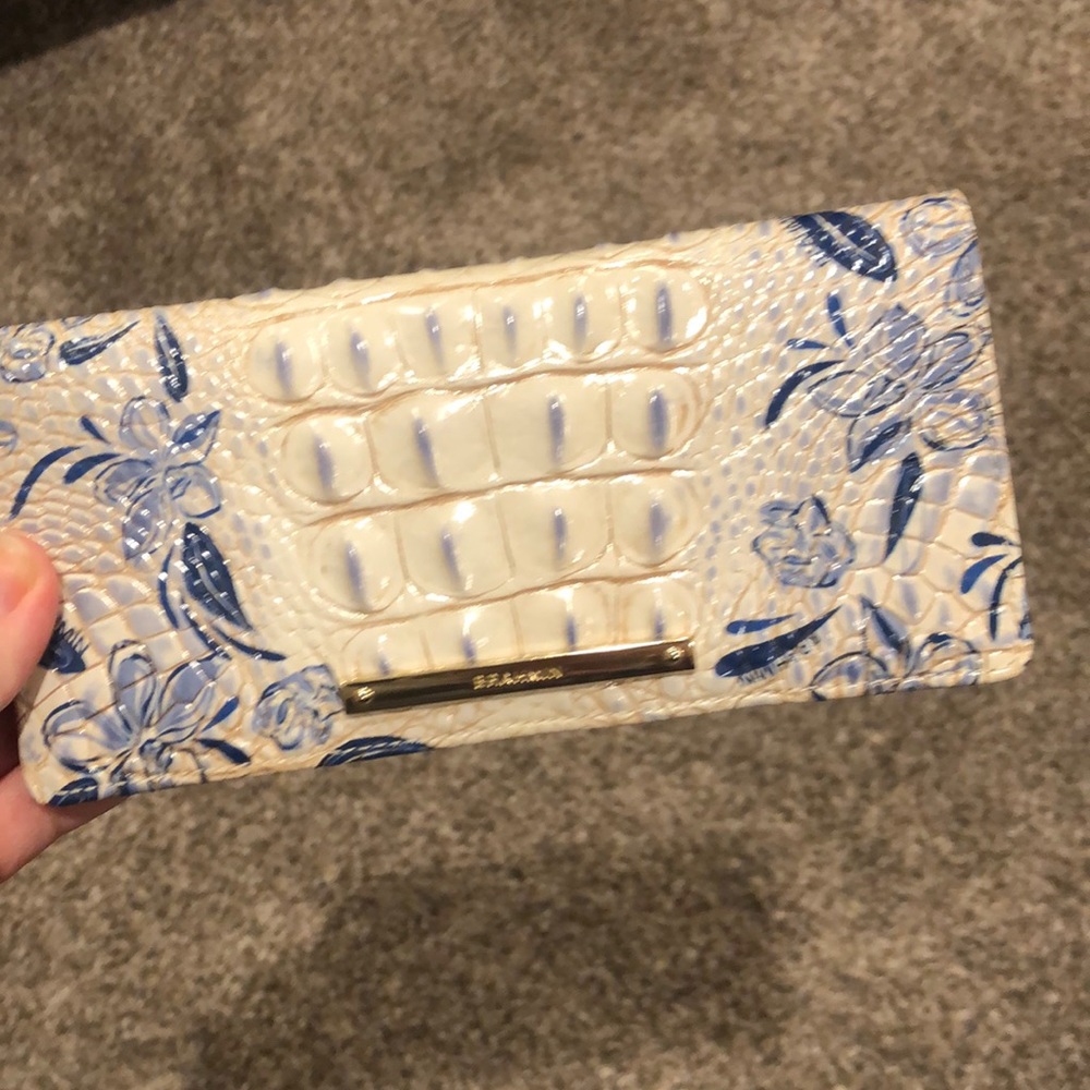 Brahmin wallet